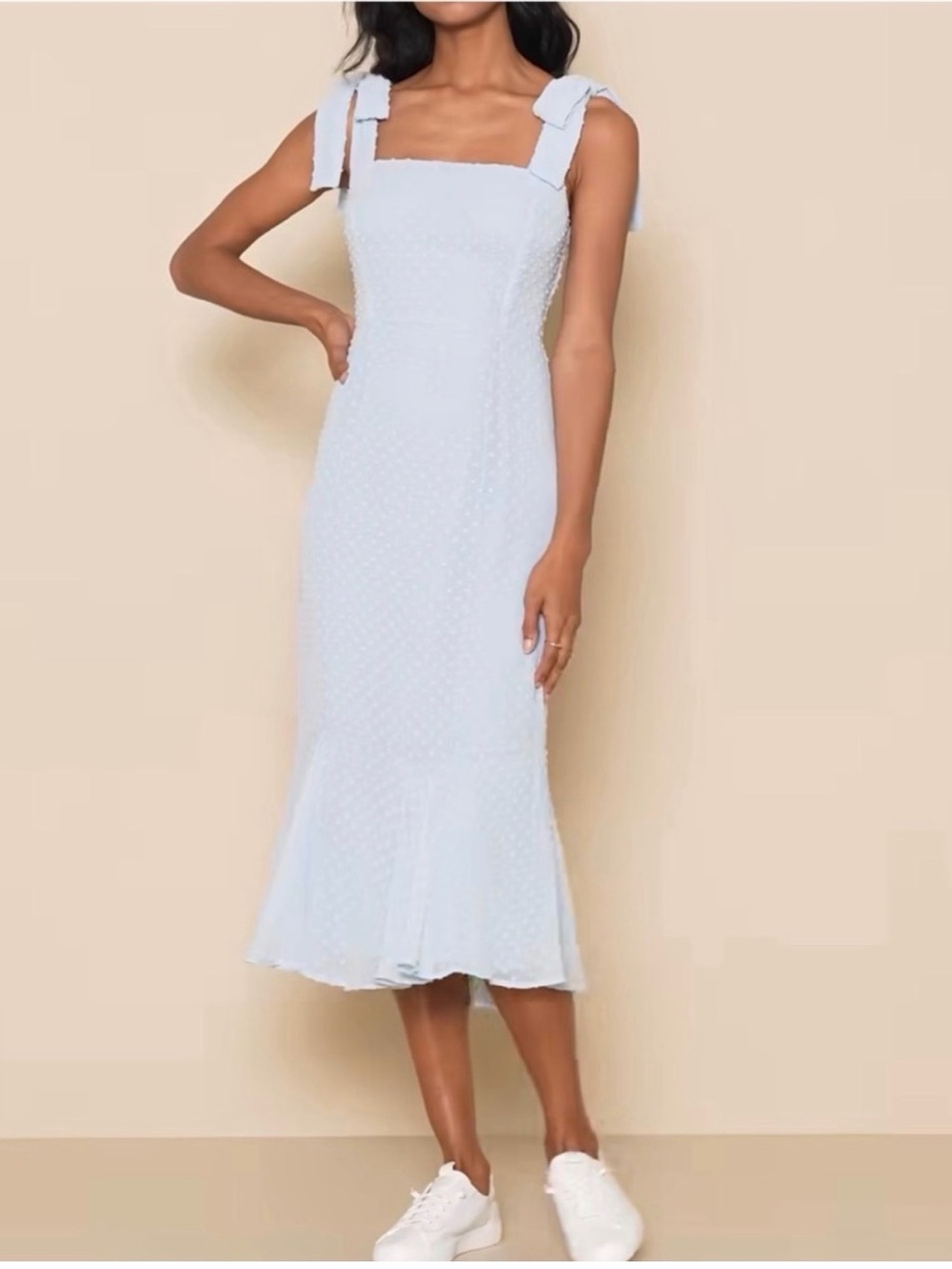 Lulus - Sleeveless Square-Neck Midi Dress with Bow Straps - Light Blue - Medium